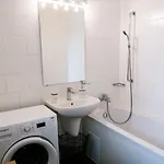 Apartment Bright 120m 2br Balconies Near Castle